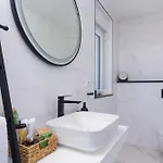 Skyora Villa